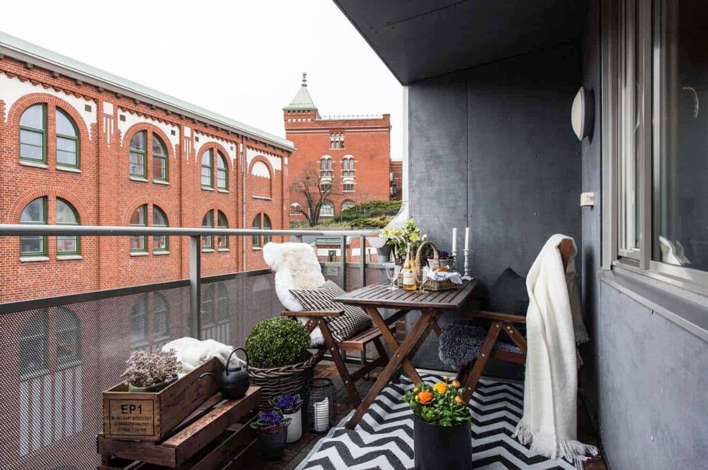 Dark Scandinavian Balcony