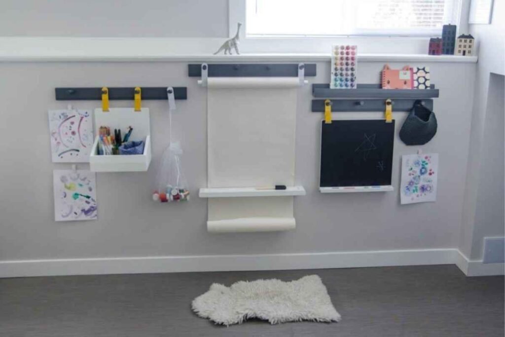Wall-Mounted Art & Play Station