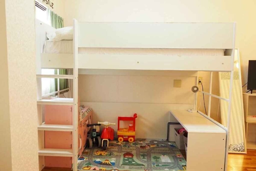Under-Bed Play Zone